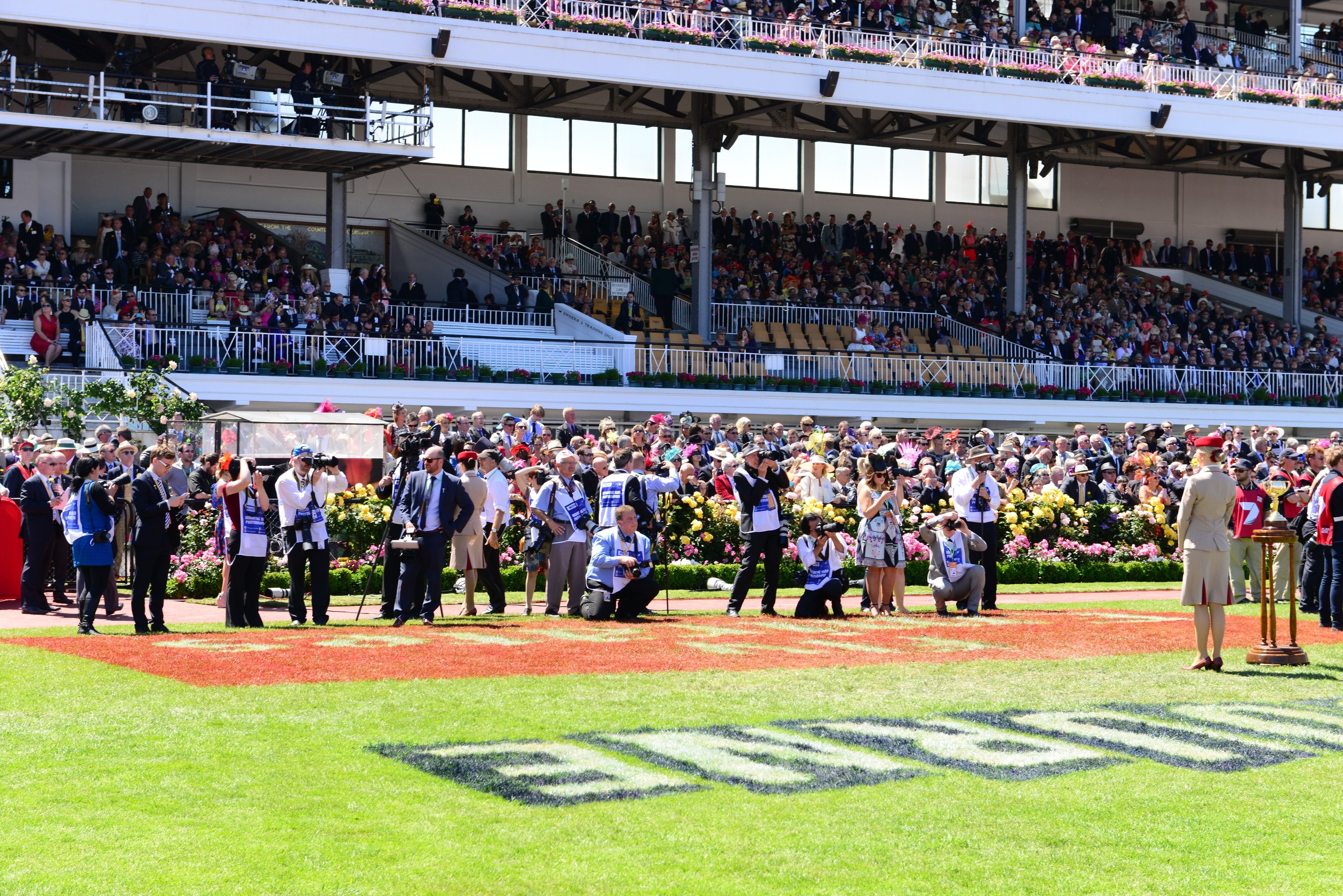 Melbourne Cup Birdcage Marquee
